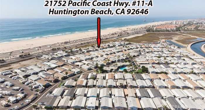 photo 1: 21752 Pacific Coast Hwy,, Huntington Beach CA 92646