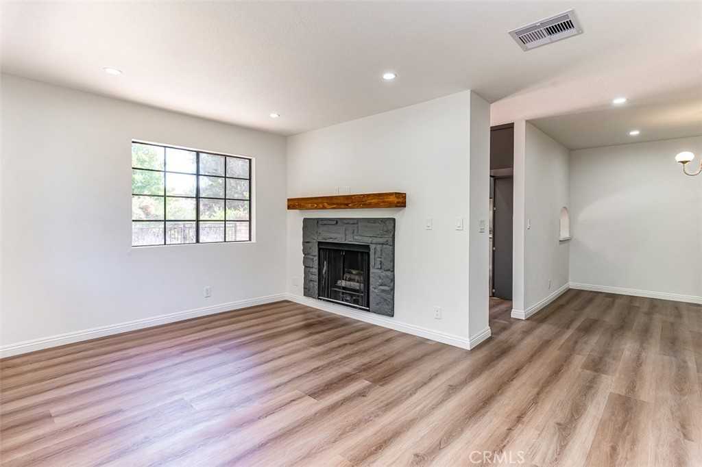 photo 3: 29723 Canwood Street, Agoura Hills CA 91301