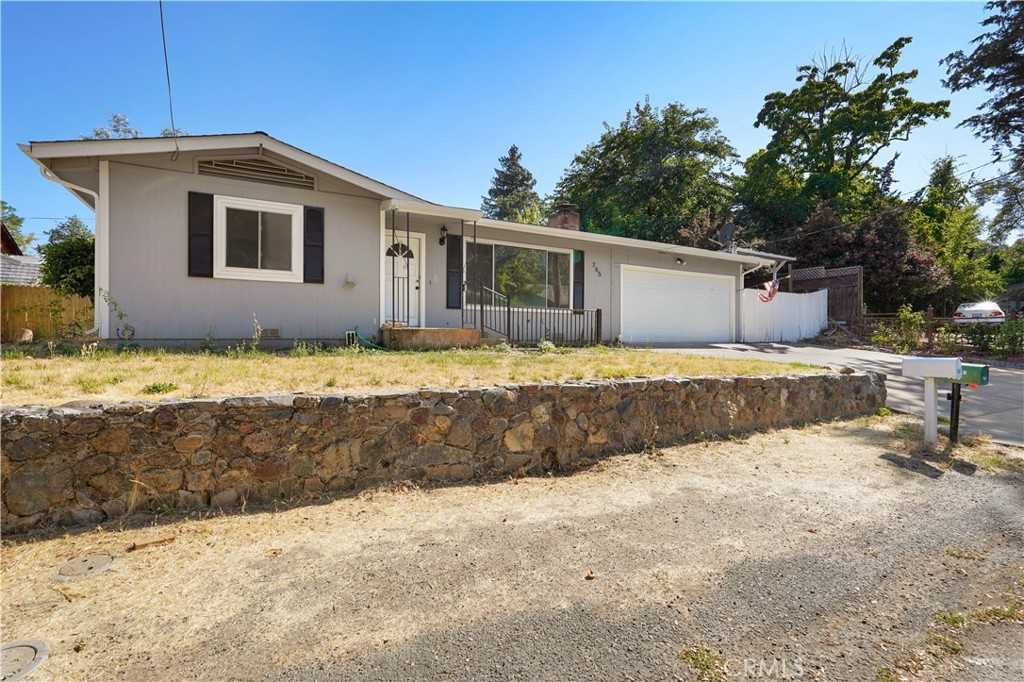 photo 2: 765 Sixth Street, Lakeport CA 95453