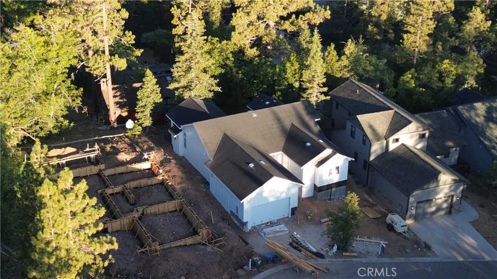 photo 3: 870 Pine Meadow Court, Big Bear Lake CA 92315