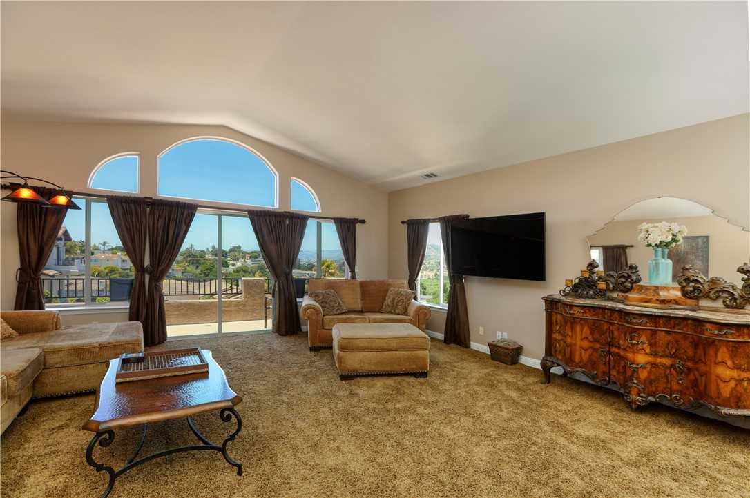 photo 3: 1568 Cabrillo Court, Grover Beach CA 93433