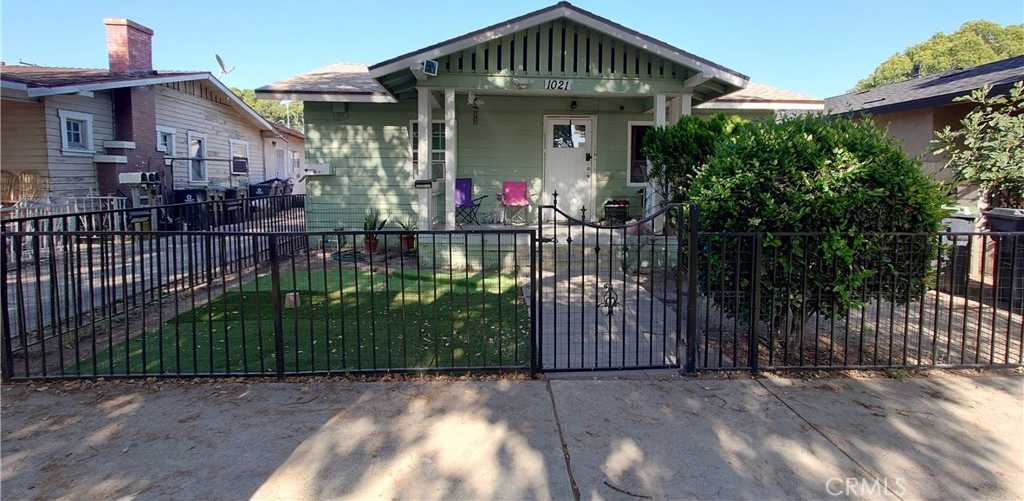 photo 1: 1021 Cypress Avenue, Santa Ana CA 92701