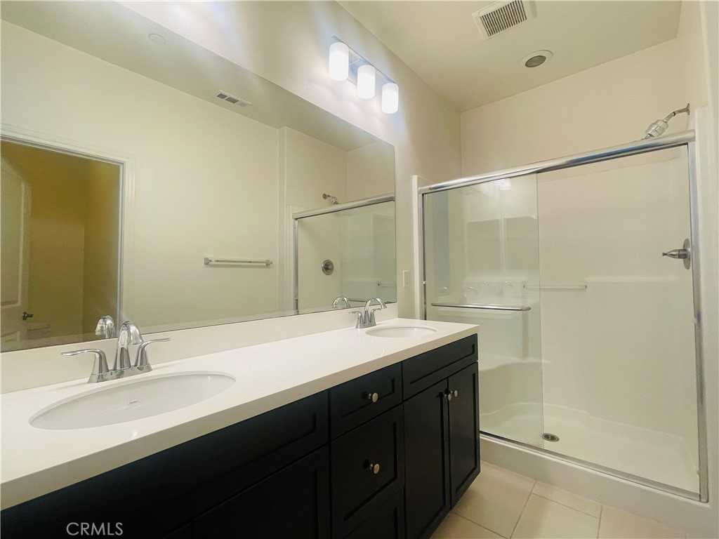 photo 3: 197 Royal Way, Upland CA 91786