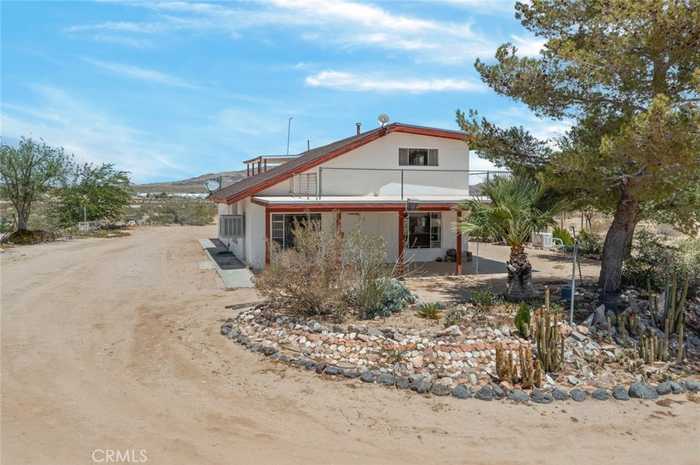 photo 2: 57955 Town Road, Landers CA 92285