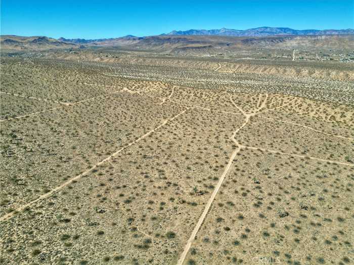 photo 2: 20 Acres, Yucca Valley CA 92285