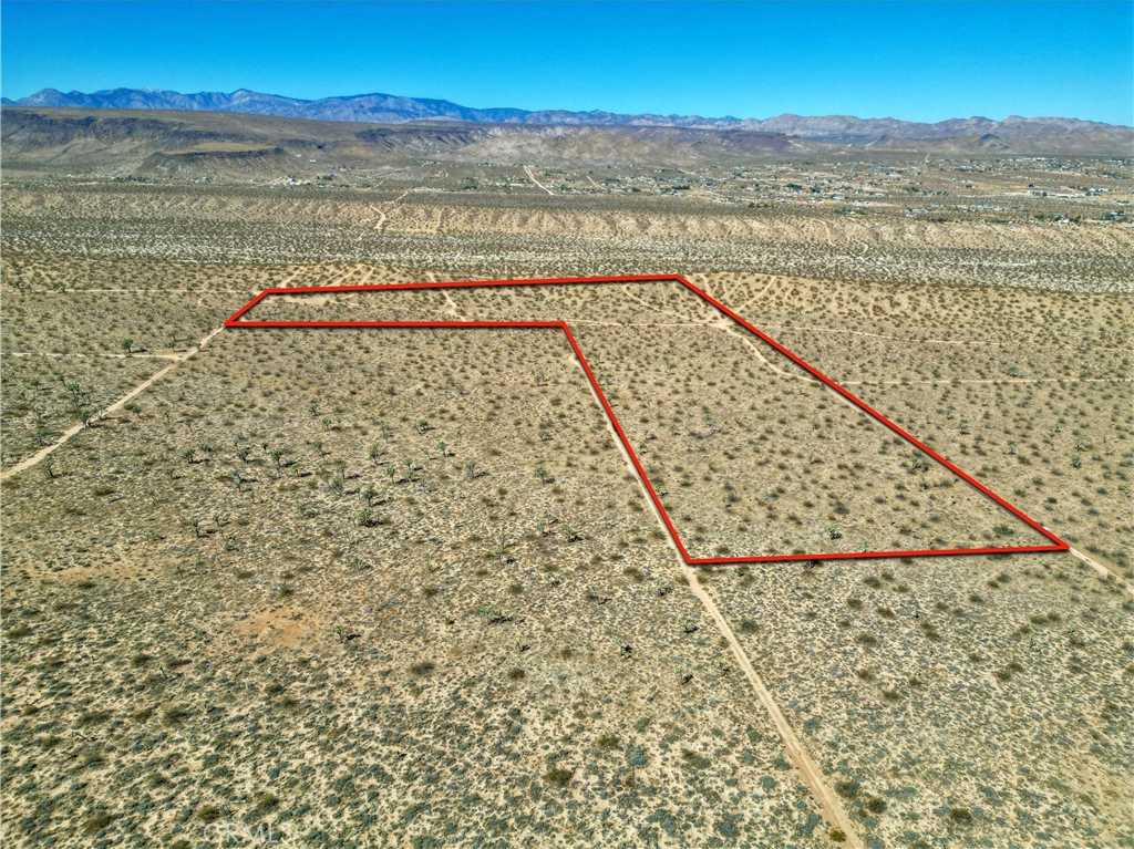 photo 3: 20 Acres, Yucca Valley CA 92285