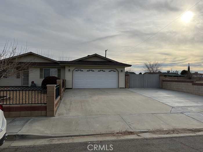 photo 1: 24422 Tamarisk Avenue, Boron CA 93516