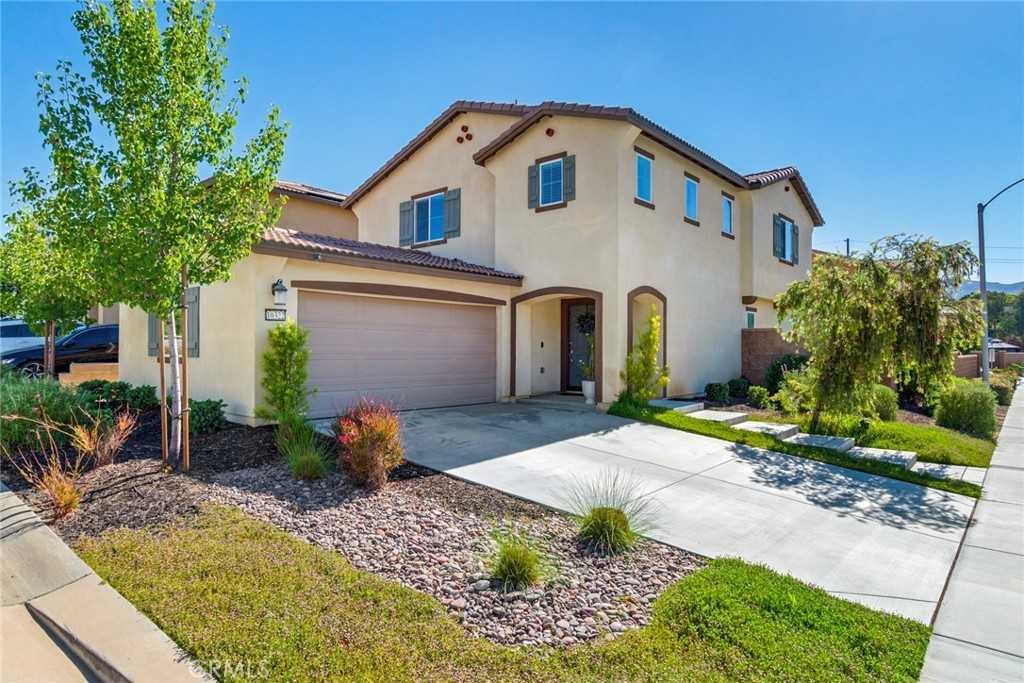 photo 1: 10322 Penguin Court, Moreno Valley CA 92557