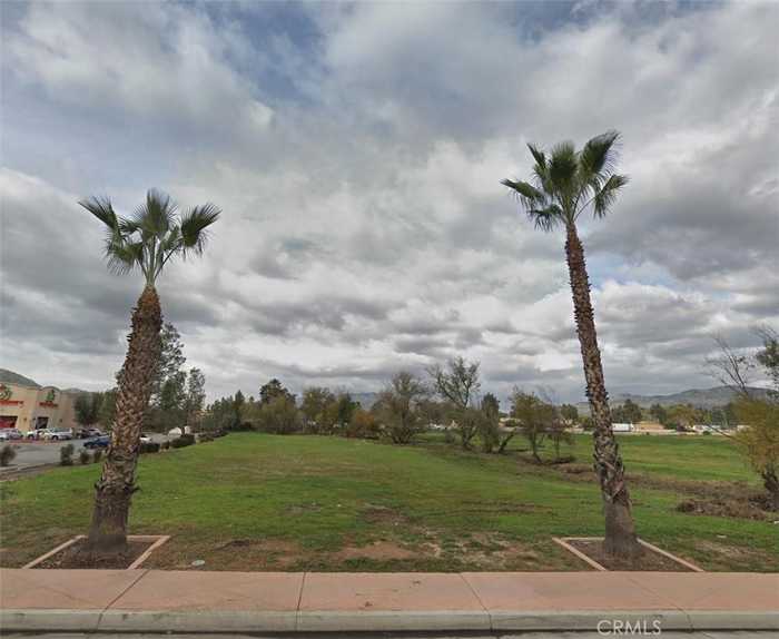 photo 1: 23166 Sunnymead BL, Moreno Valley CA 92533