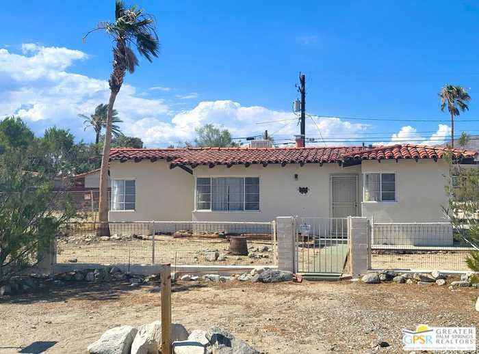 photo 2: 66396 4th Street, Desert Hot Springs CA 92240