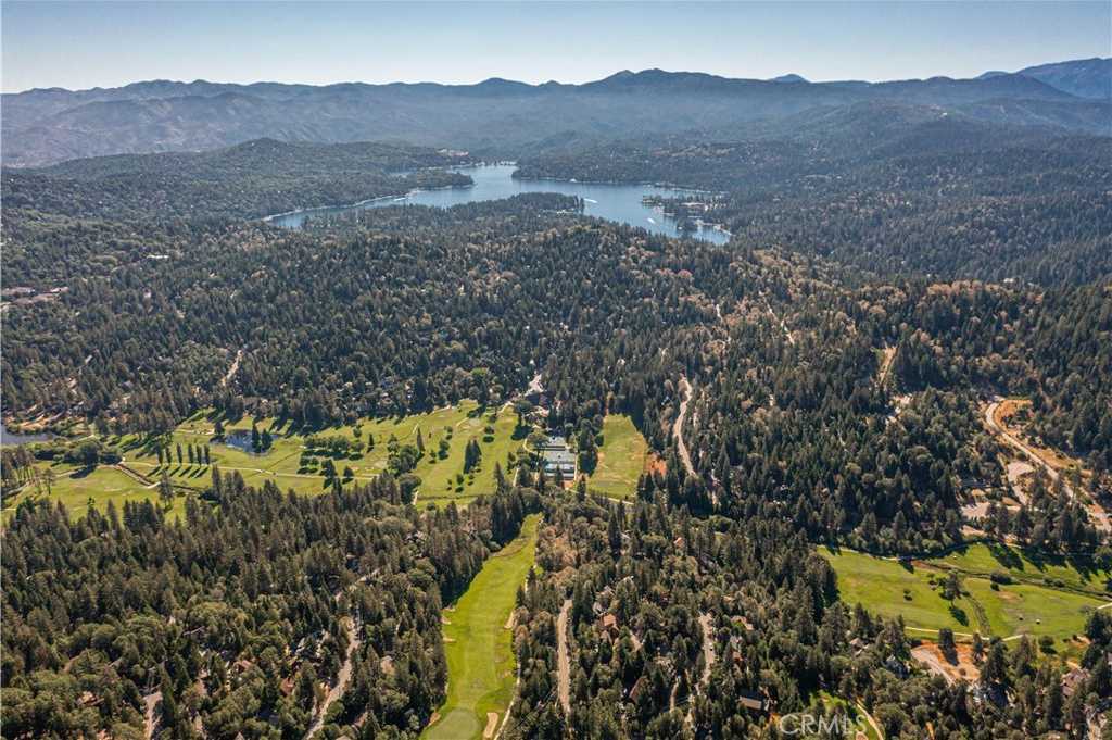 photo 1: 26333 Walnut Hills Drive, Lake Arrowhead CA 92352