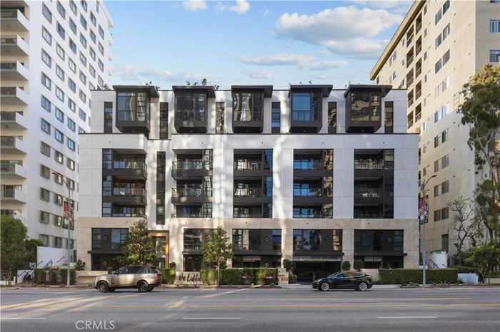 photo 1: 10777 Wilshire Boulevard Unit 310, Los Angeles CA 90024