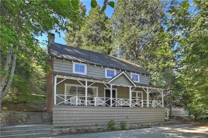 photo 2: 855 Lake Drive, Lake Arrowhead CA 92352