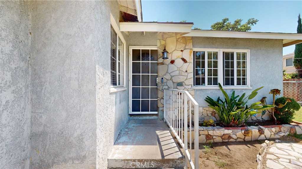 photo 3: 741 Pamela Road, Duarte CA 91010