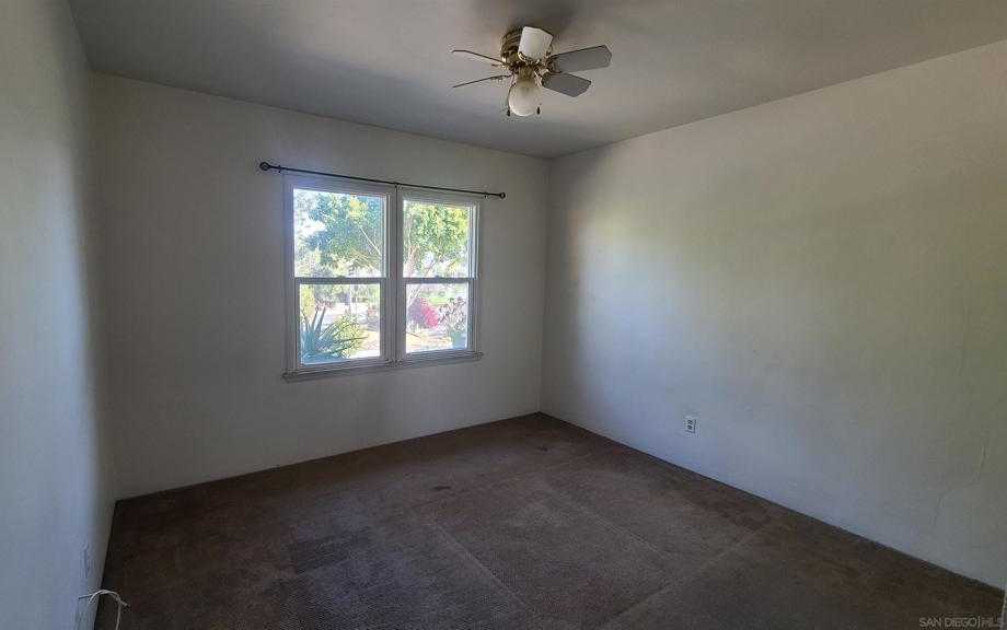 photo 3: 140 160 Stadden Way, Vista CA 92084