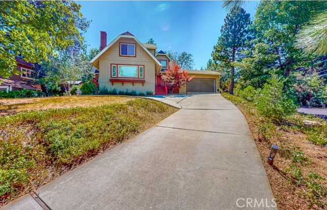 photo 1: 27919 St Bernard Lane, Lake Arrowhead CA 92352