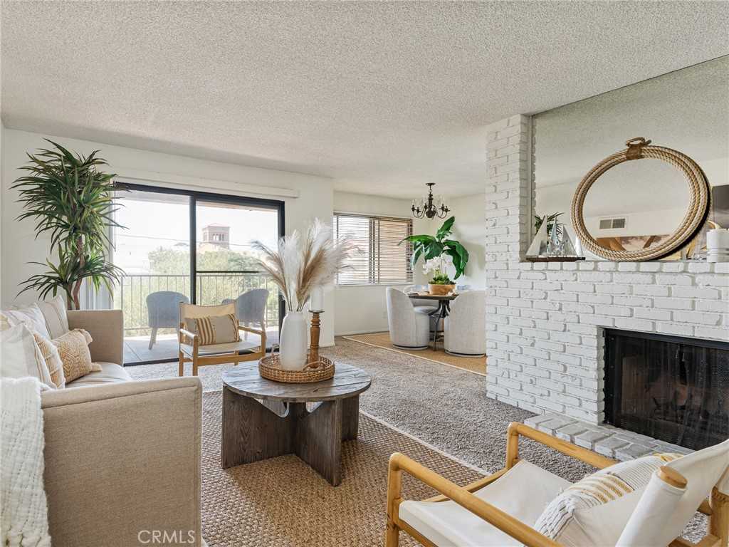 photo 3: 123 E Oak Avenue Unit 202, El Segundo CA 90245