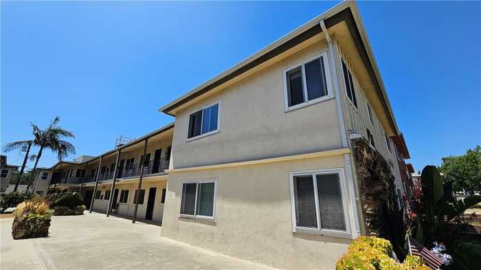 photo 1: 721 Larch Street Unit 2, Inglewood CA 90301