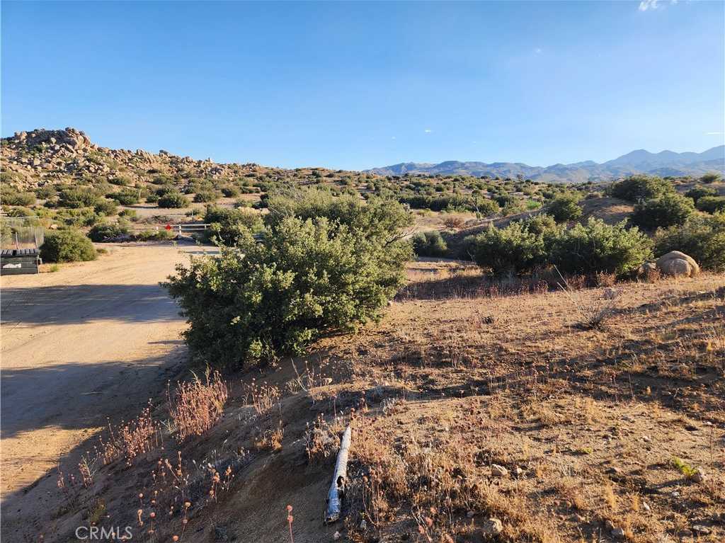 photo 1: 7 AC Oak Drive, Pioneertown CA 92268