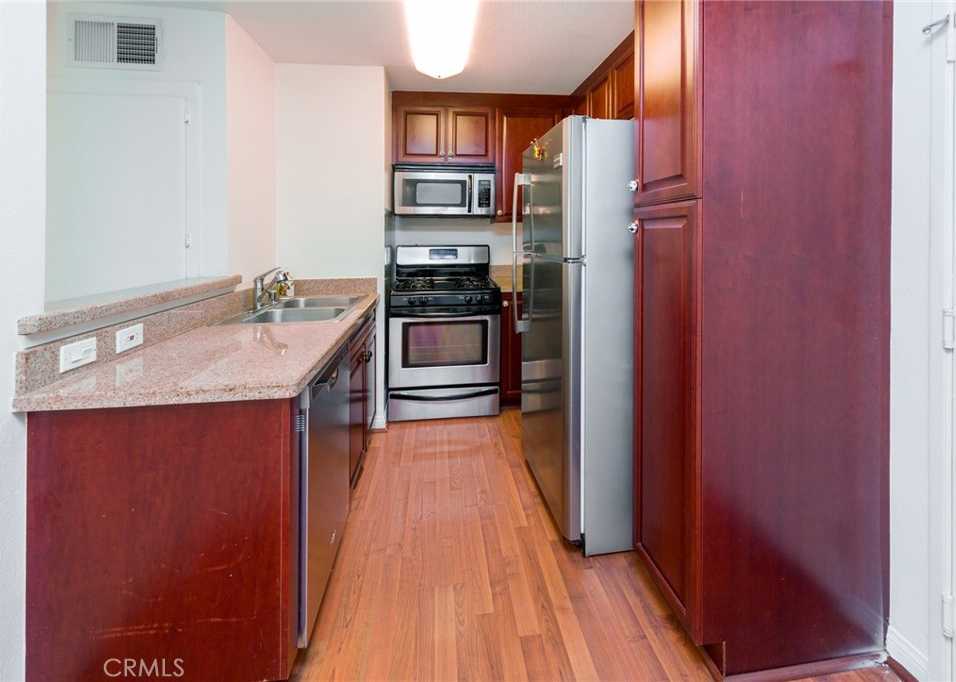 photo 3: 21400 Burbank Boulevard Unit 311, Woodland Hills CA 91367