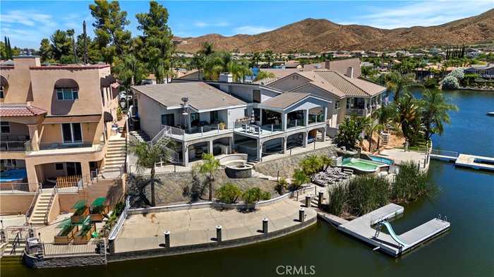 photo 1: 30417 Little Harbor Drive, Canyon Lake CA 92587