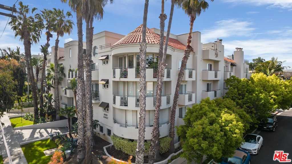 photo 1: 16040 W Sunset Boulevard Unit 102, Pacific Palisades CA 90272