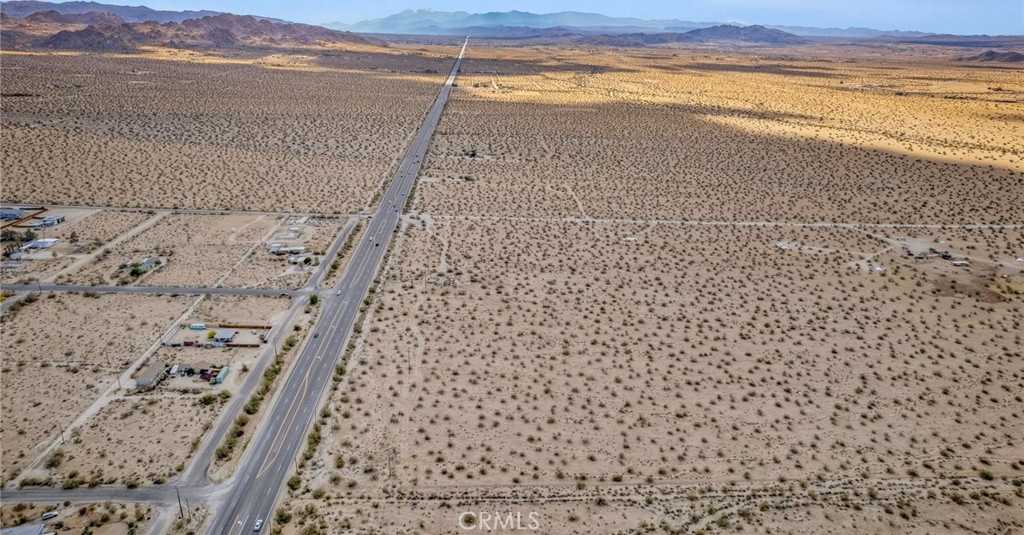 photo 2: 65810 29 Palms, Joshua Tree CA 92252