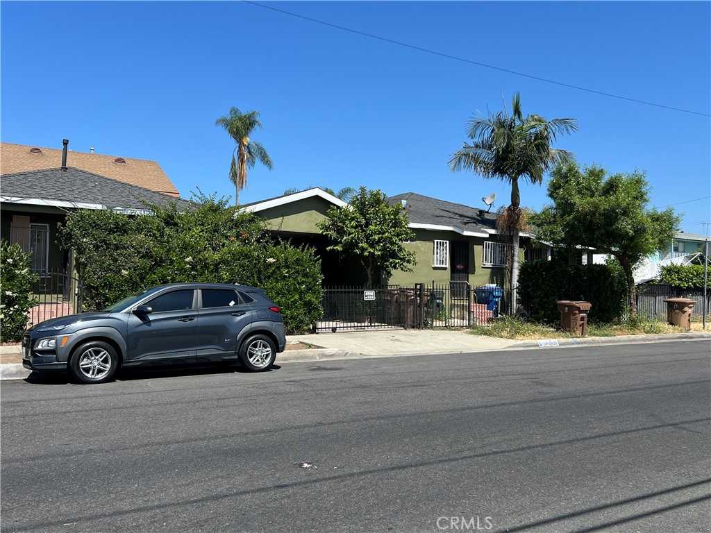 photo 1: 1202 W 90th Place, Los Angeles CA 90044