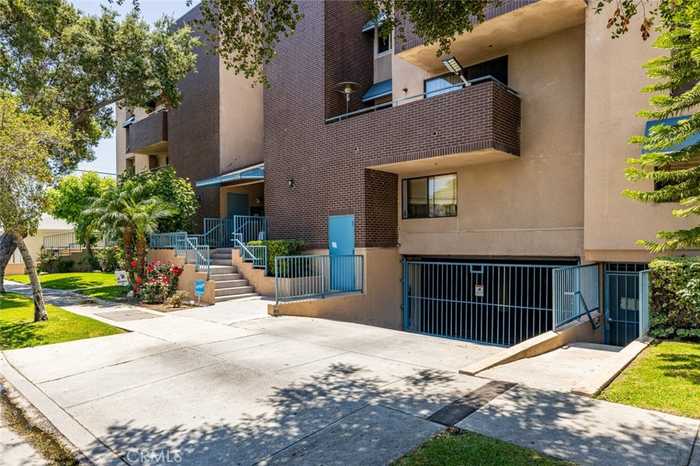 photo 2: 315 Chester Street Unit 209, Glendale CA 91203