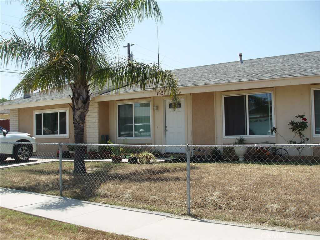 photo 1: 1527 Pinedale Avenue, Bloomington CA 92316