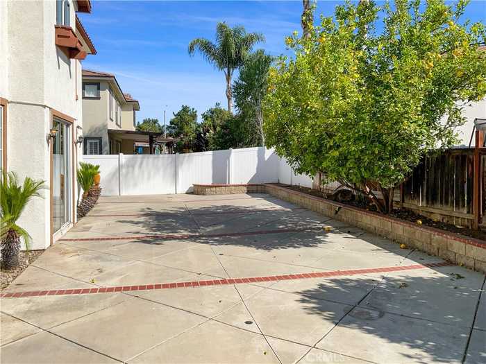 photo 25: 4285 Lakefall Court, Riverside CA 92505