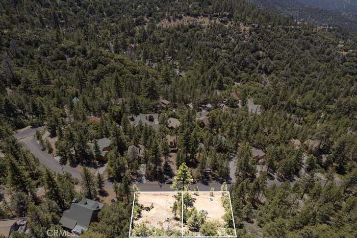 photo 1: 1500 Dogwood Way, Pine Mountain Club CA 93222