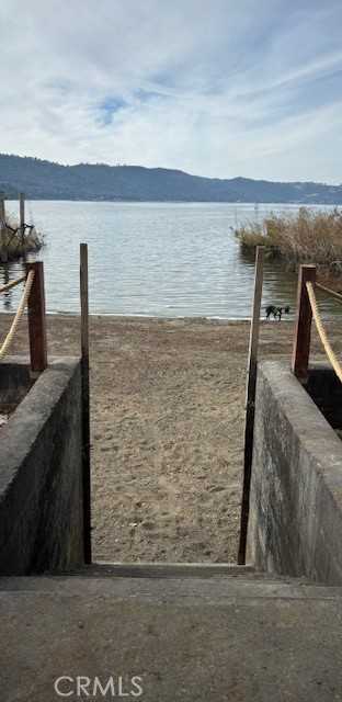 photo 2: 14135 Lakeshore Drive, Clearlake CA 95422