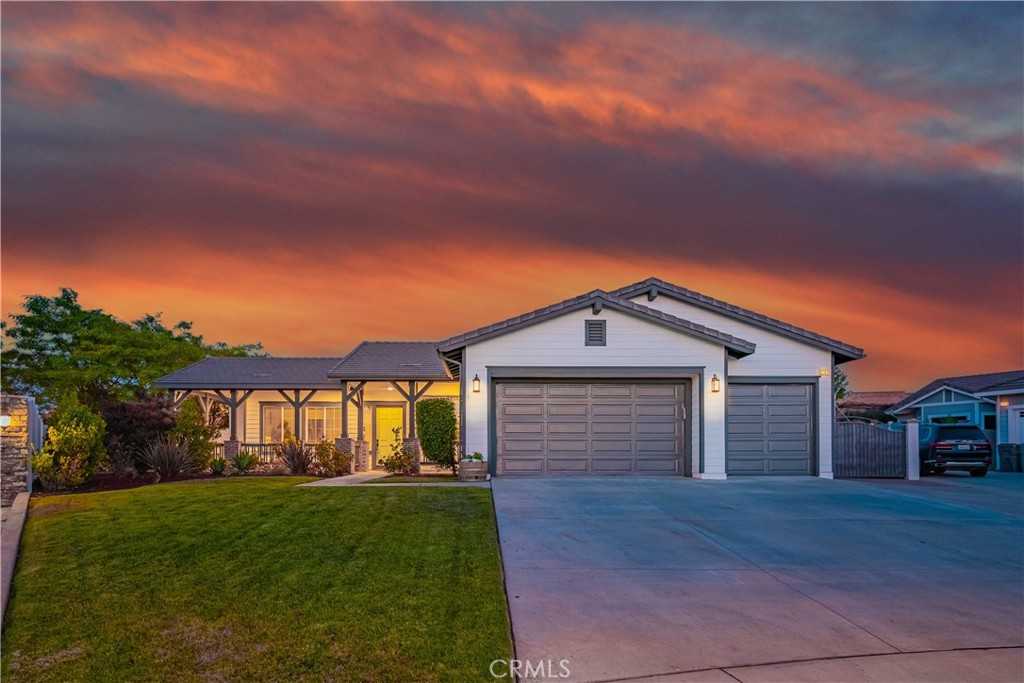 photo 2: 23914 Nutwood Way, Murrieta CA 92562