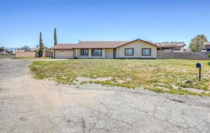 photo 1: 9859 Palm Ln Lane, Bloomington CA 92316