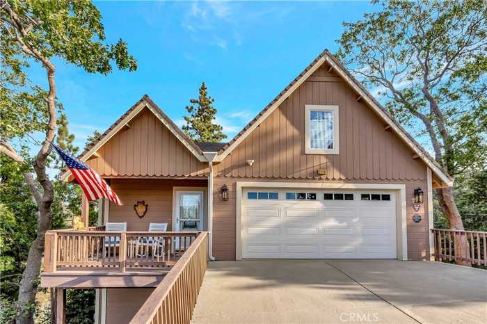 photo 1: 1119 Brentwood Drive, Lake Arrowhead CA 92352