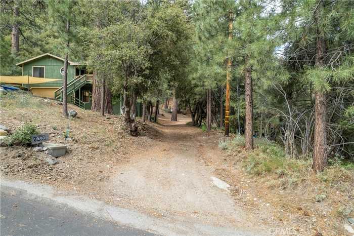 photo 2: 1507 Lassen Way, Pine Mountain Club CA 93222