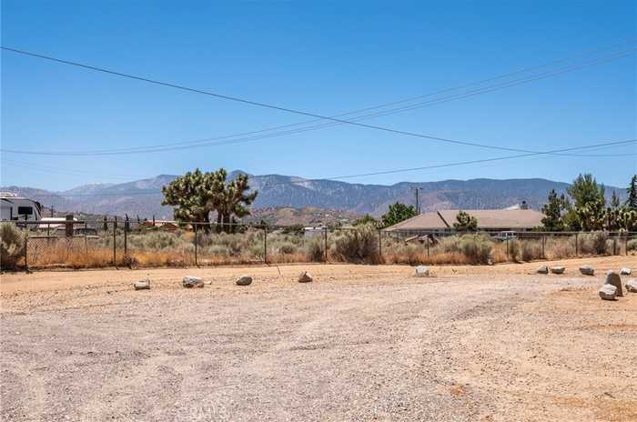 photo 52: 9474 Paramount Road, Phelan CA 92371