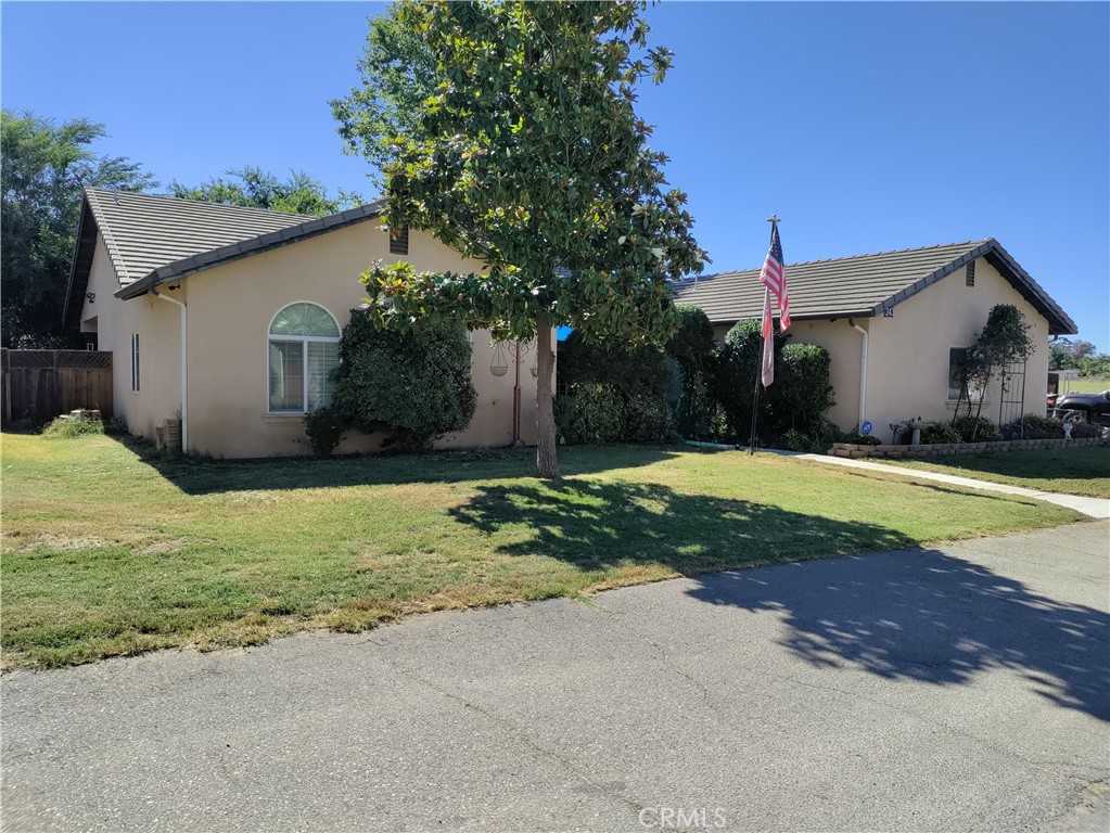 photo 1: 243 W County Line Road, Calimesa CA 92320