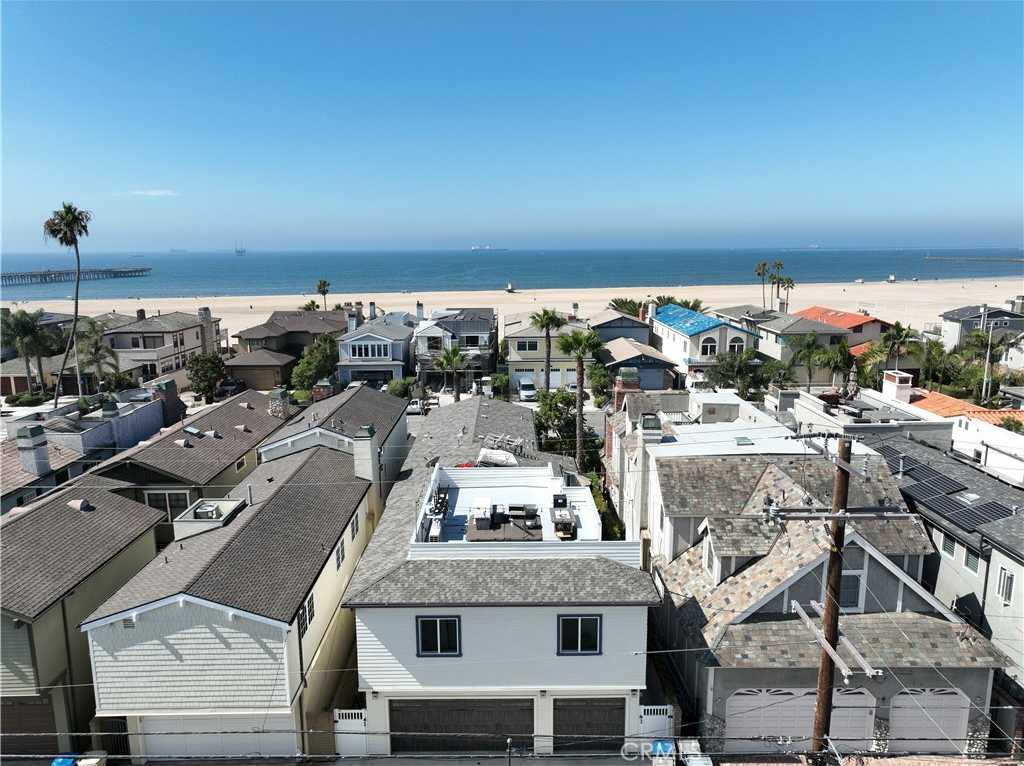 photo 1: 513 Ocean Avenue, Seal Beach CA 90740