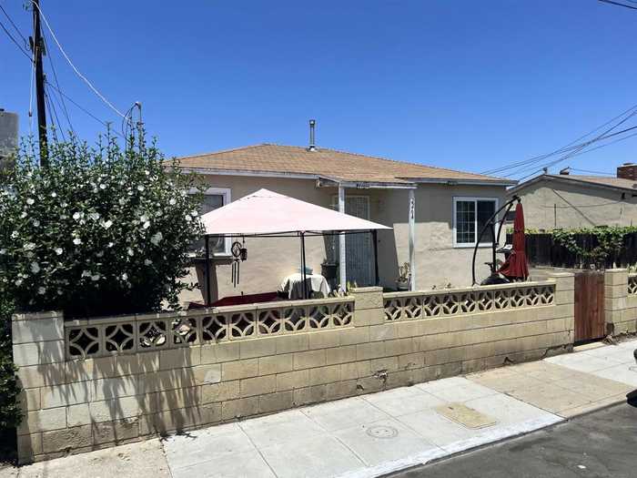 photo 2: 2264 66 Smythe Ave, San Ysidro CA 92173