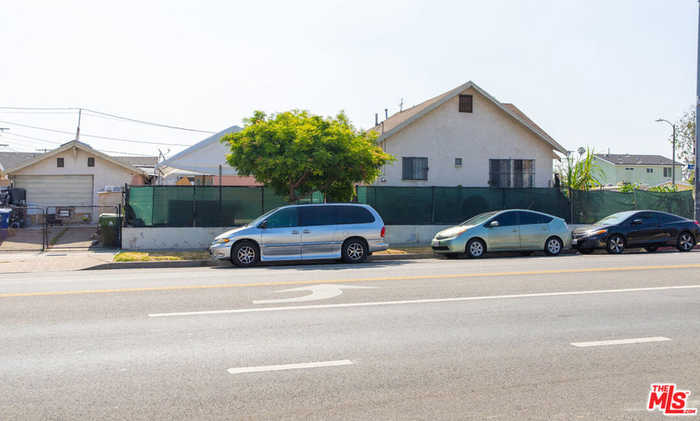 photo 4: 301 E 112th Street, Los Angeles CA 90061