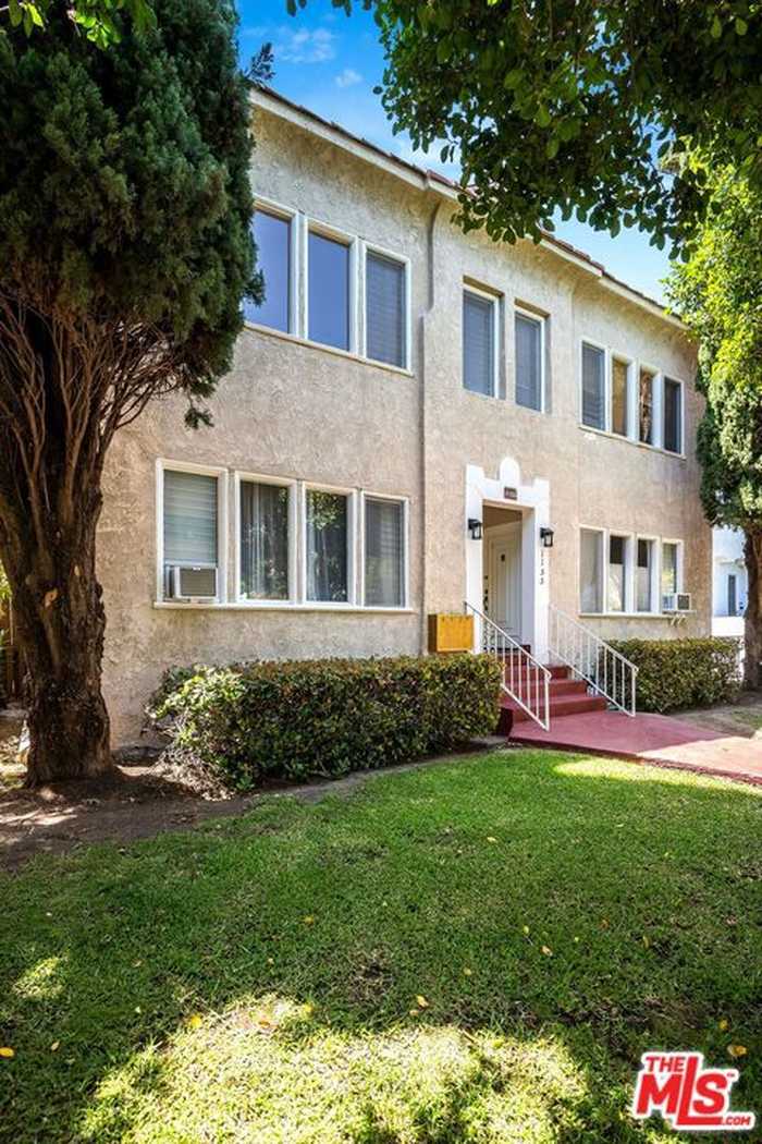 photo 2: 1155 S Hayworth Avenue, Los Angeles CA 90035