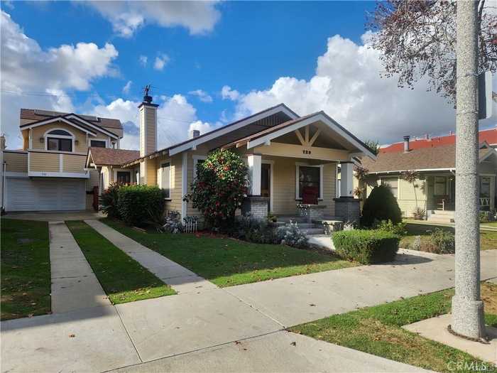 photo 33: 729 Newport Avenue, Long Beach CA 90804