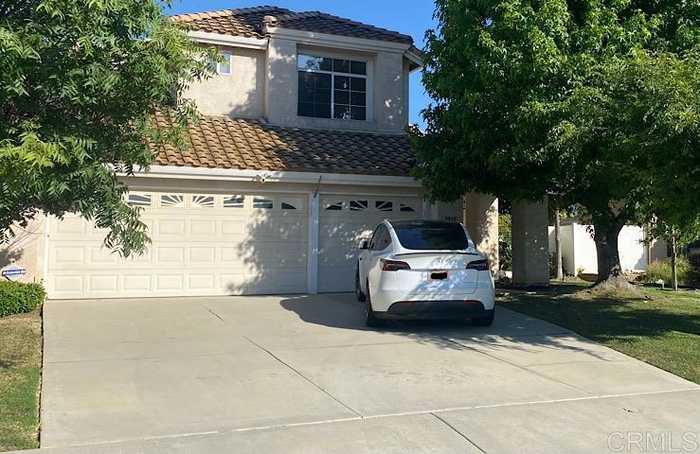 photo 1: 8830 Mesa Oak Drive, Riverside CA 92508