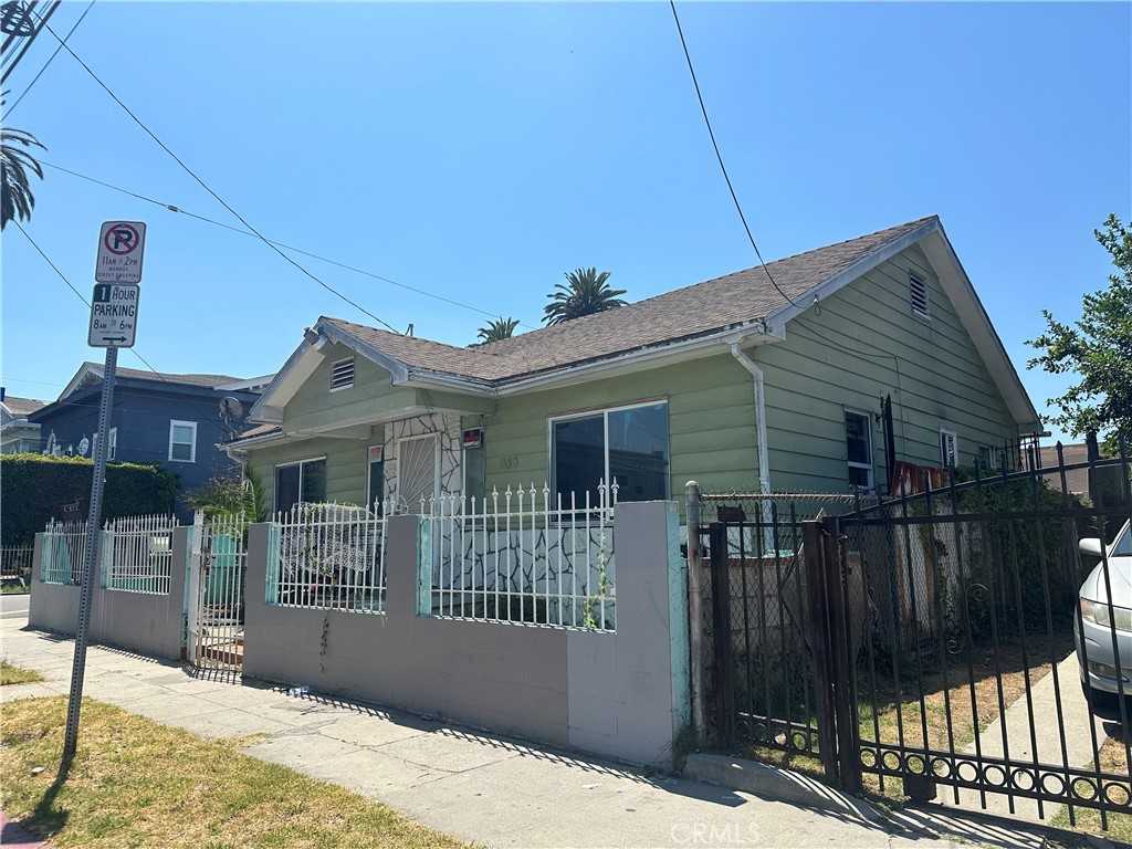 photo 3: 950 W 43rd Street, Los Angeles CA 90037