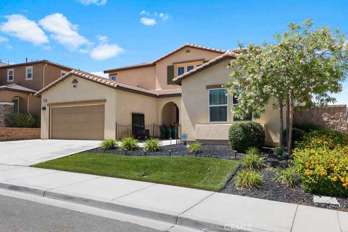 photo 2: 18005 Ribwort Road, San Bernardino CA 92407