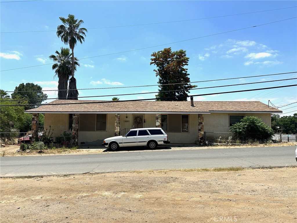 photo 1: 28319 Clark Place, Menifee CA 92587