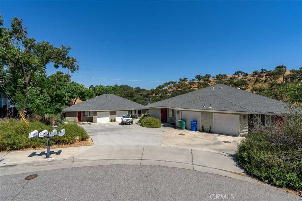 photo 1: 119 Capitol Hill Drive, Paso Robles CA 93446