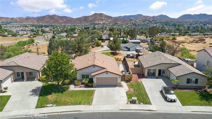 photo 1: 23789 Cheyenne Canyon Drive, Menifee CA 92587